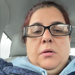 Meet your Posher, Jaquelyne